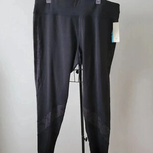 Livi Active Leggings 22/24 NWT Women's Plus Size Reflective Black Camo Accents